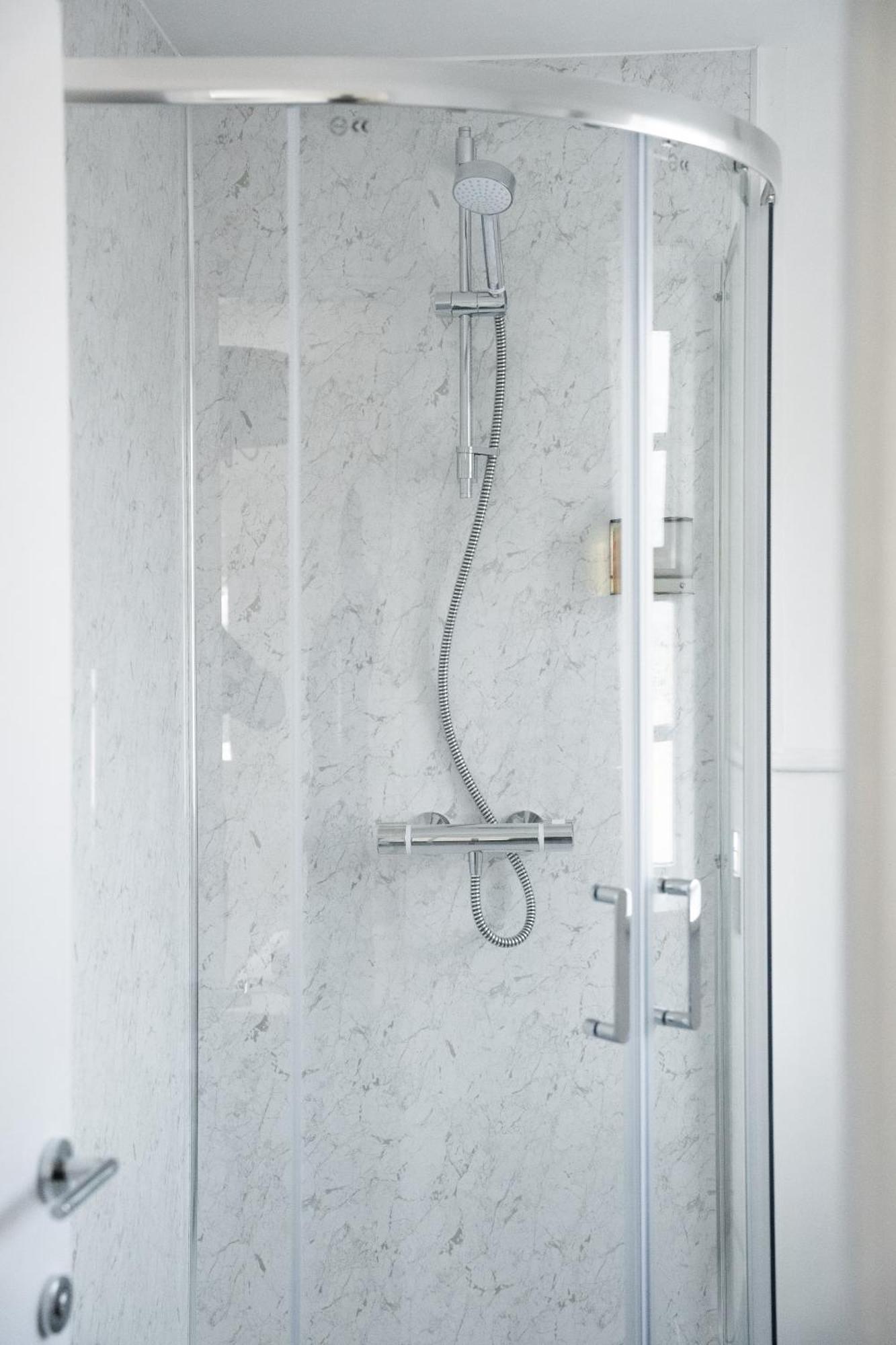 Lonsdale House Boutique Apartments Ulverston Bagian luar foto
