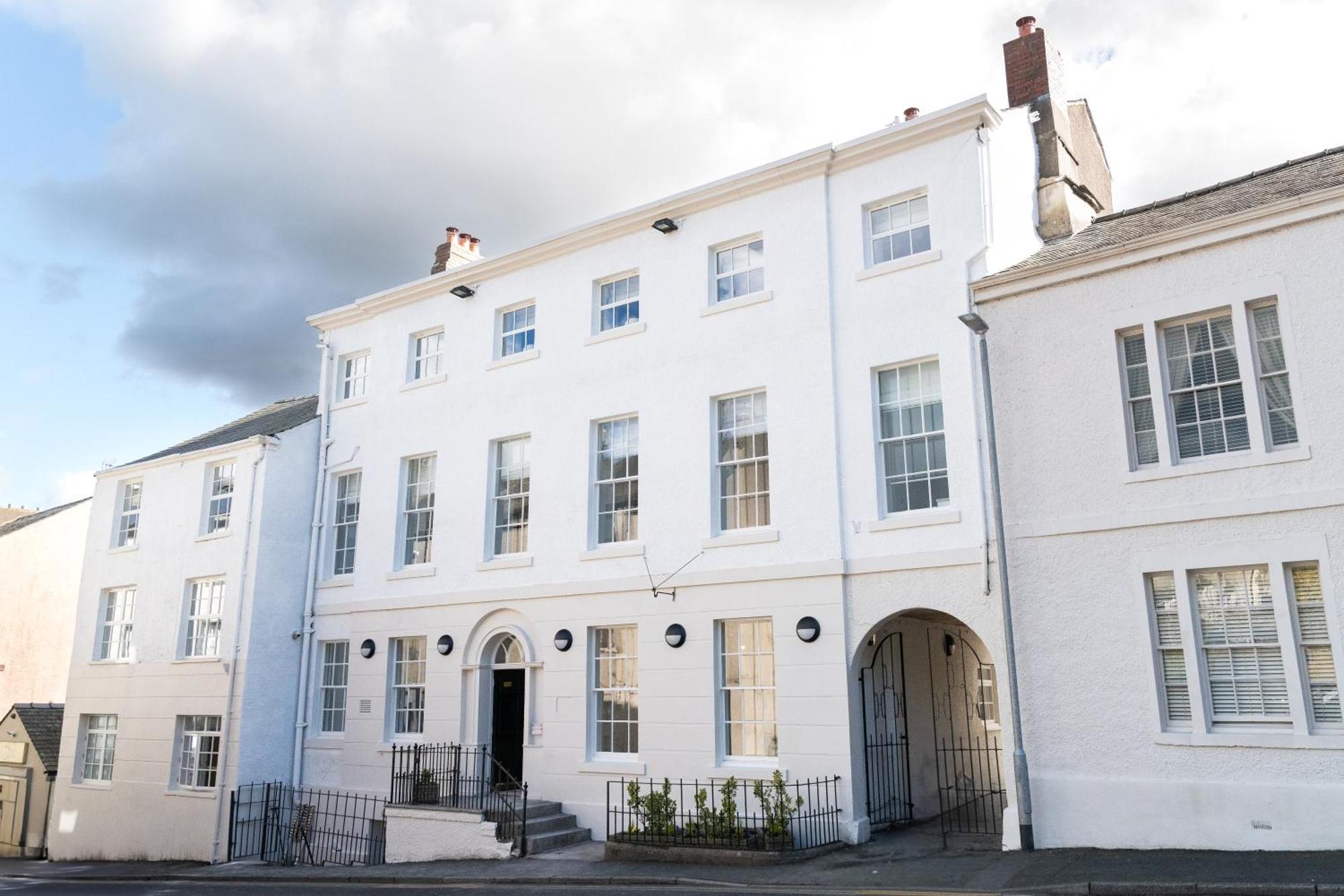 Lonsdale House Boutique Apartments Ulverston Bagian luar foto