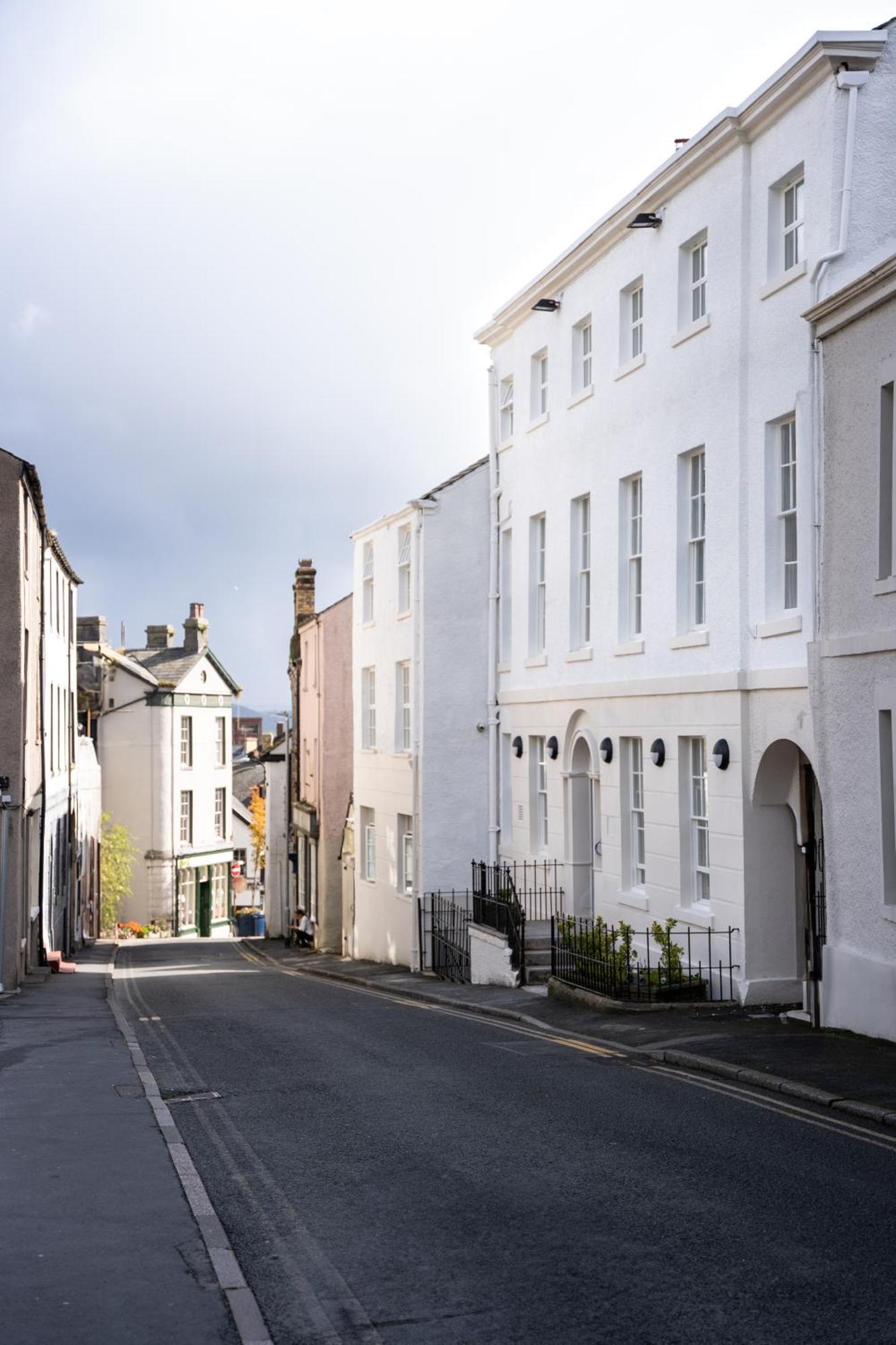 Lonsdale House Boutique Apartments Ulverston Bagian luar foto
