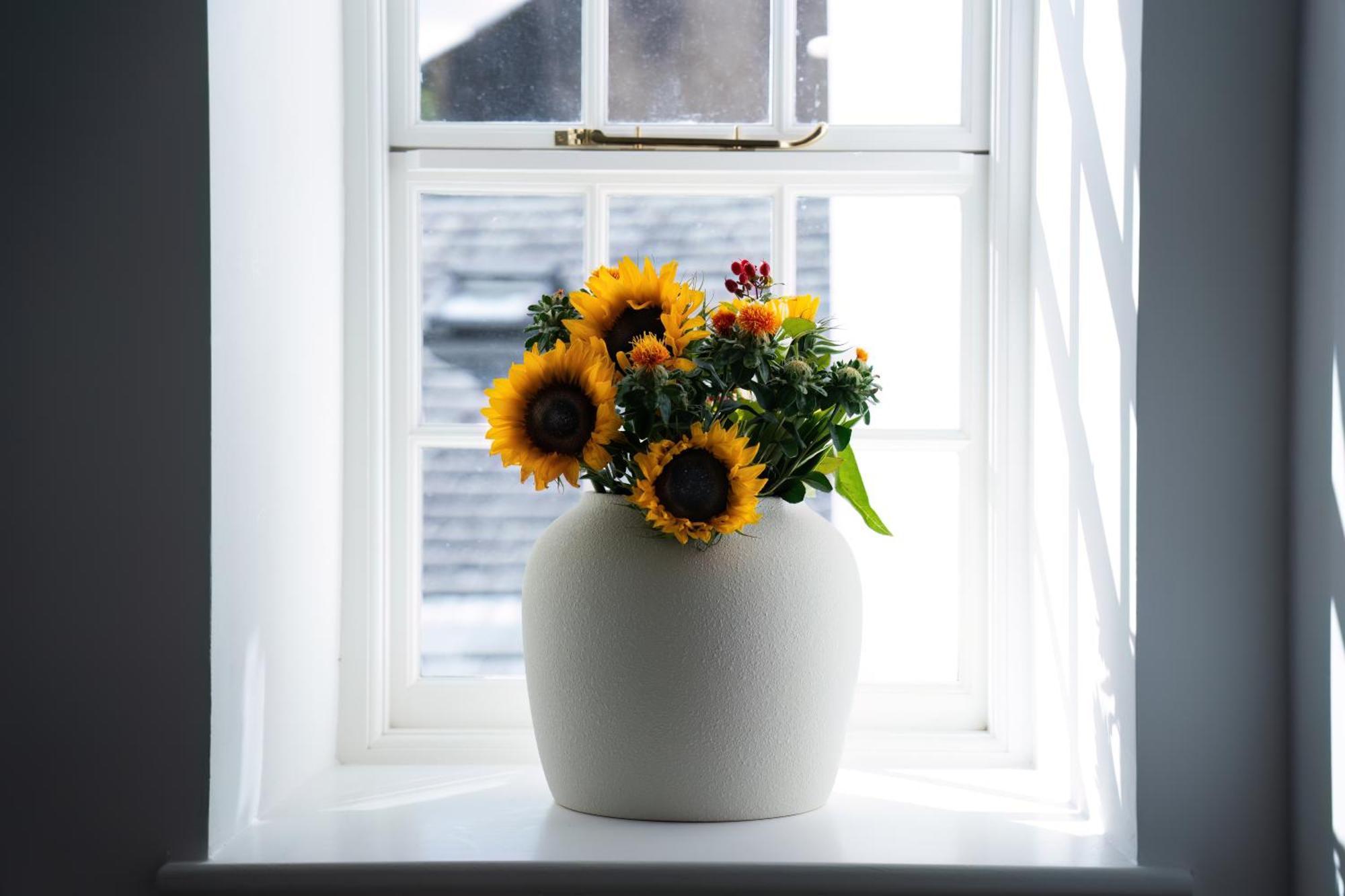 Lonsdale House Boutique Apartments Ulverston Bagian luar foto